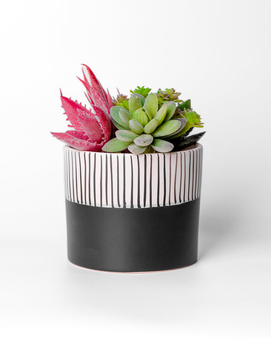 Black Streak Ceramic Pot
