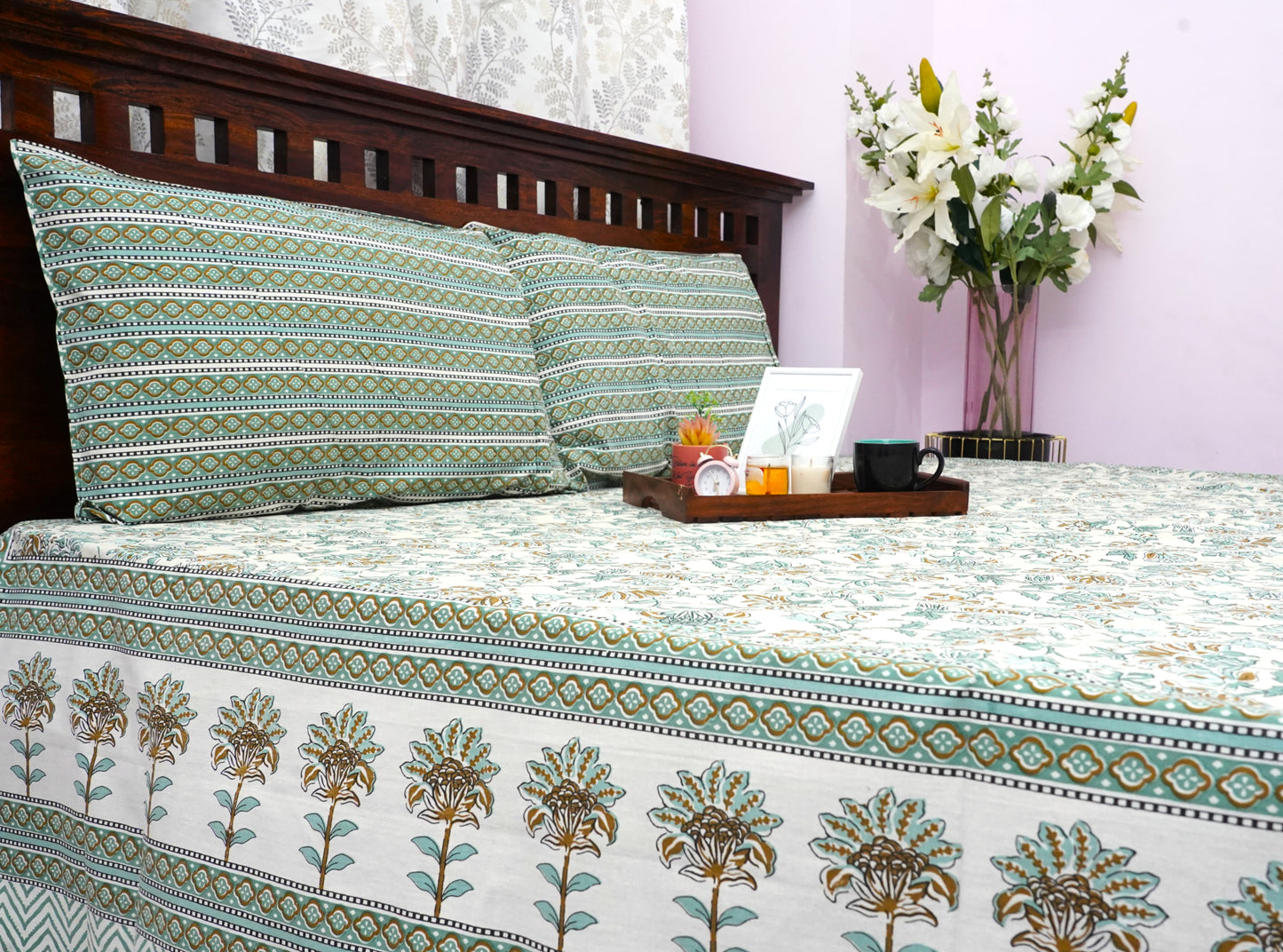 Queen Bedsheet Sage Garden (90x100 inches)